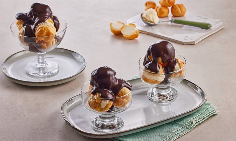 Profiterole con gelato
